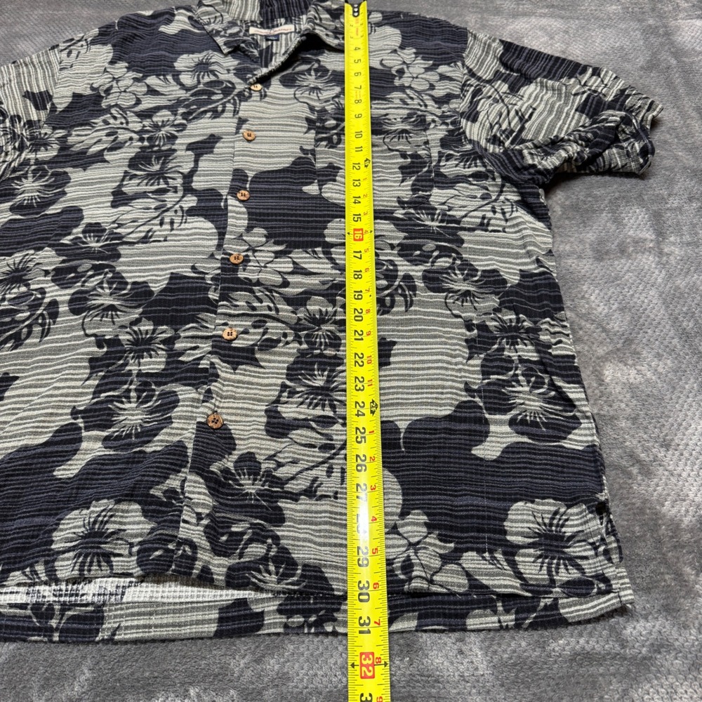 Tommy Bahama Mens XXL Silk Floral Camp Shirt Grey Black Tropical Short Sleeve - Picture 5 of 9